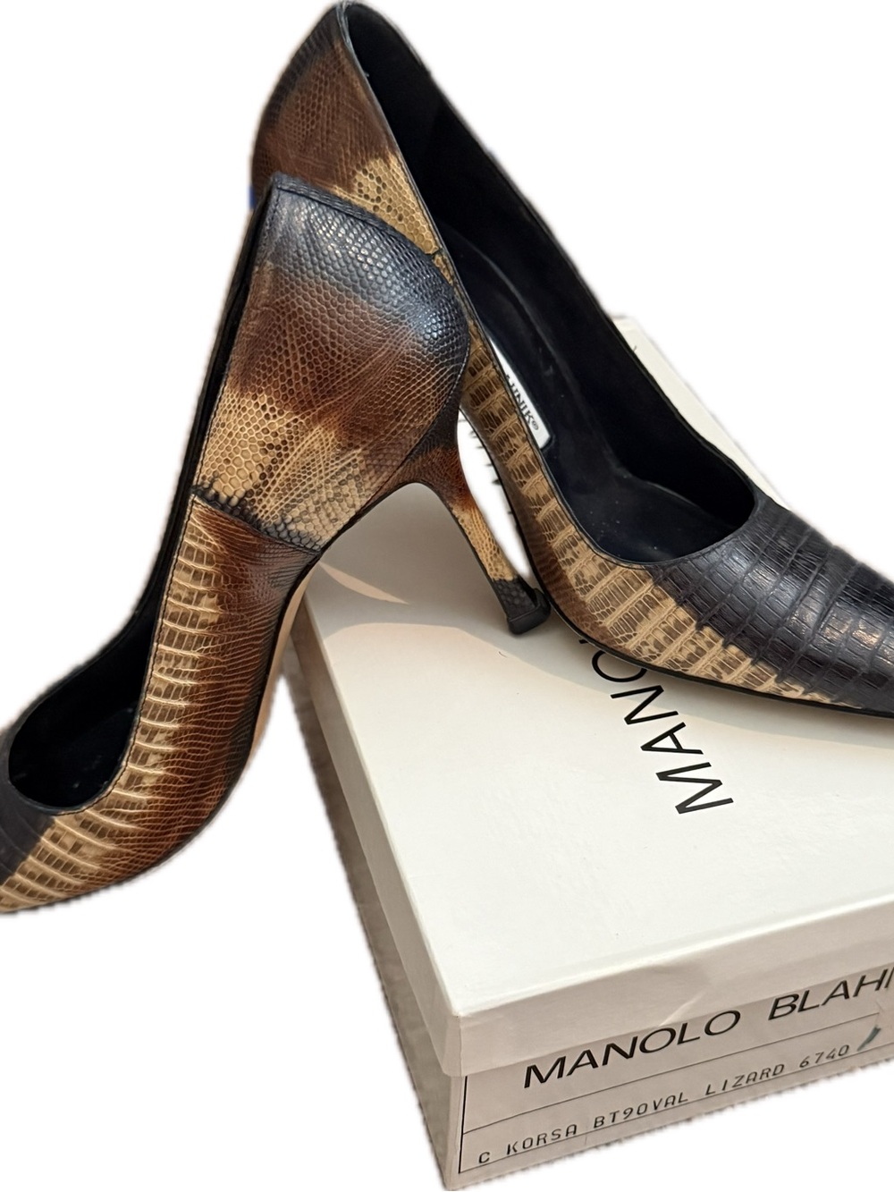 Manolo Blahnik Brown and Tan Lizard-Effect Pointed Toe Pumps